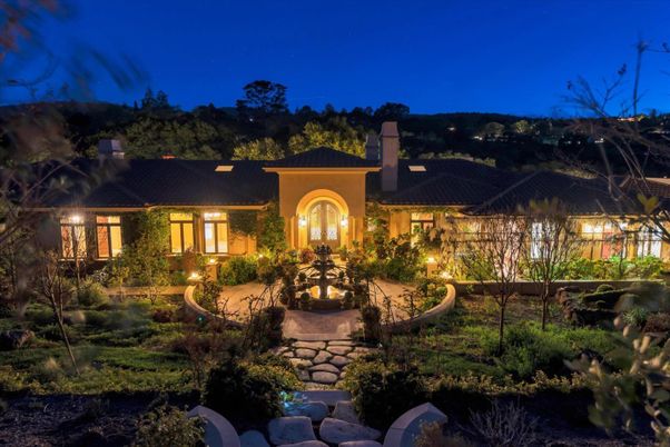 Backyard, Exterior, Facade, French Provincial