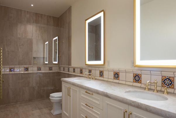 Bathroom, Dual Sink Vanities, Interior, Recessed Lighting