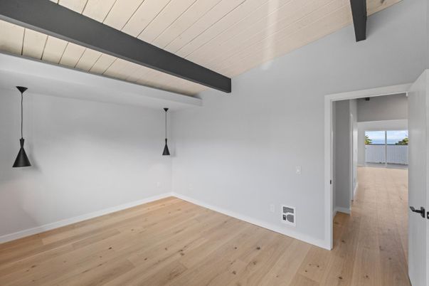 Empty room, Interior, Pendant Lights, Wooden Beams, Wood Texture Flooring