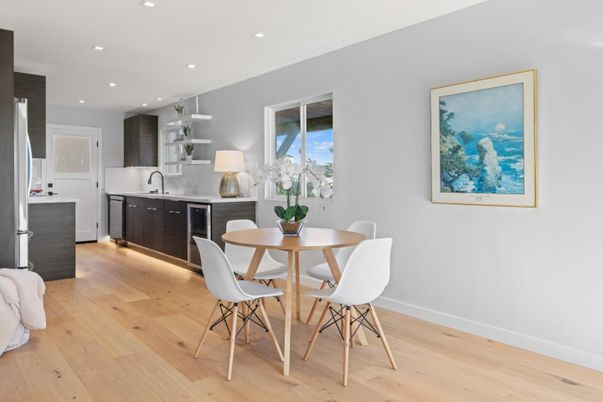 Dining room, Interior, Kitchen, Recessed Lighting, Wood Texture Flooring