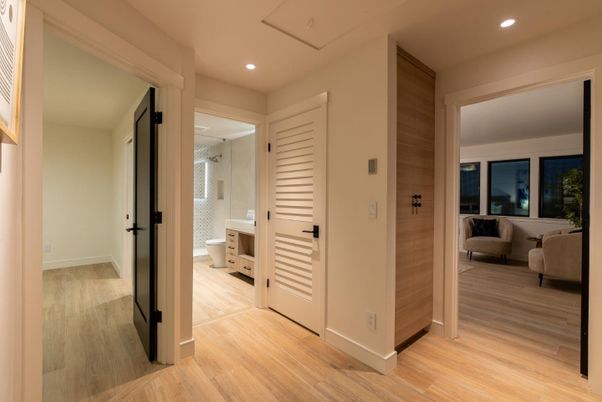Bathroom, Interior, Recessed Lighting, Wood Texture Flooring