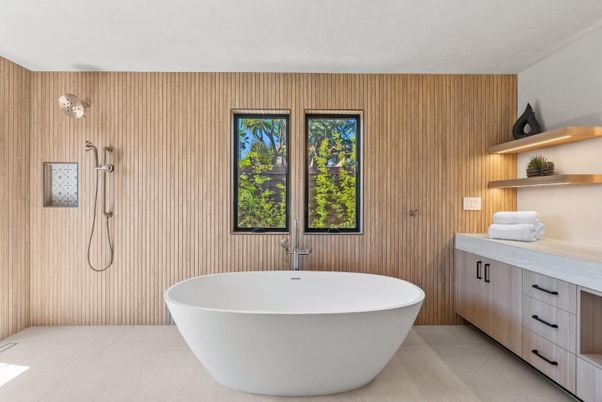 Bathroom, Free Standing Baths, Interior, Wooden Walls