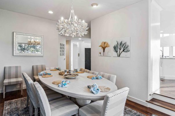 Chandelier, Dining room, Interior, Recessed Lighting, Wood Texture Flooring