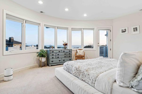 Bedroom, Interior, Recessed Lighting, Water