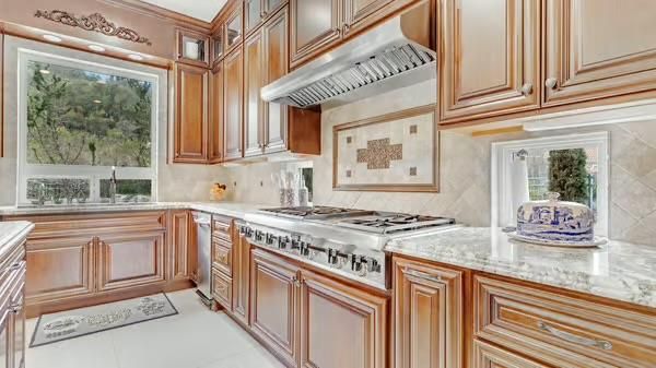 Interior, Kitchen, Stainless Steel Appliances