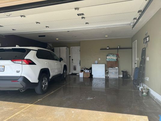 Garage, Interior