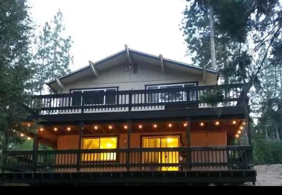 Exterior, Facade, American Craftsman