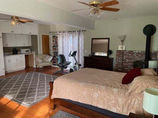 Bedroom, Fitness Equipment, Interior, Wood Texture Flooring