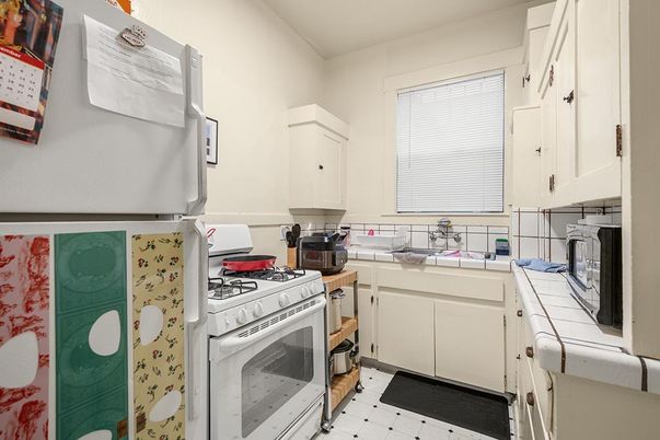 Interior, Kitchen, Tile Countertops