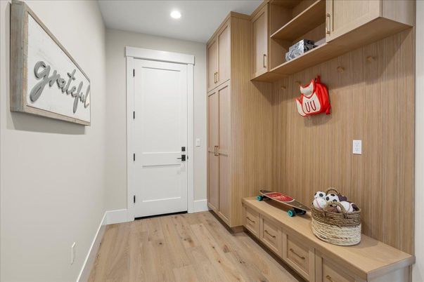 Interior, Recessed Lighting, Wood Texture Flooring