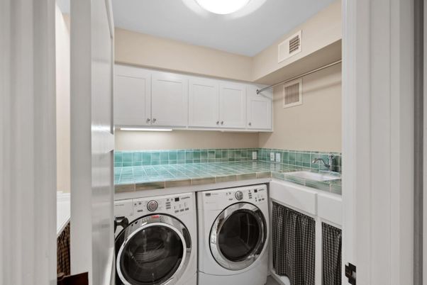 Interior, Washer