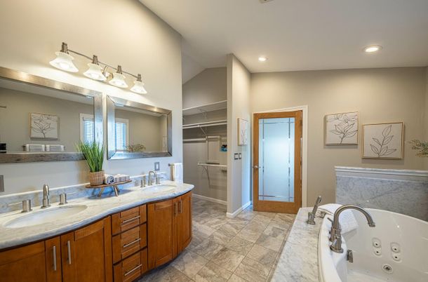 Bathroom, Dual Sink Vanities, Interior, Recessed Lighting