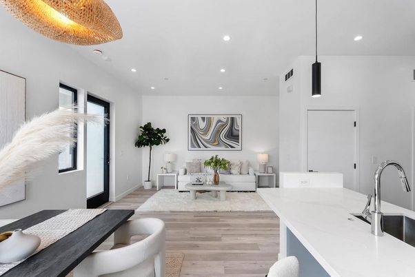 Interior, Living room, Pendant Lights, Recessed Lighting, Wood Texture Flooring