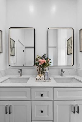 Bathroom, Dual Sink Vanities, Interior