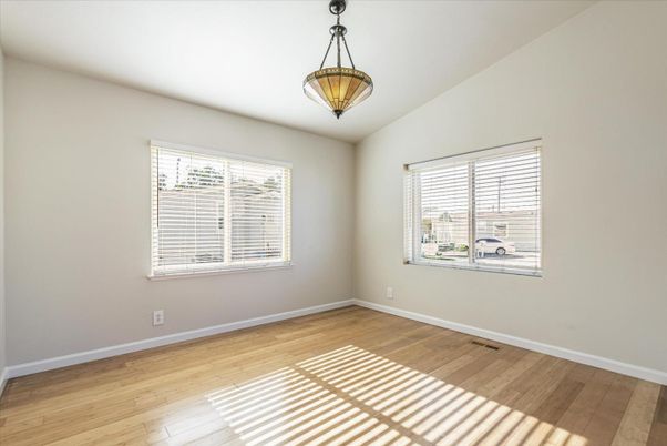 Empty room, Interior, Pendant Lights, Wood Texture Flooring
