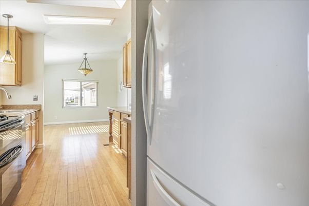 Interior, Kitchen, Pendant Lights, Wood Texture Flooring