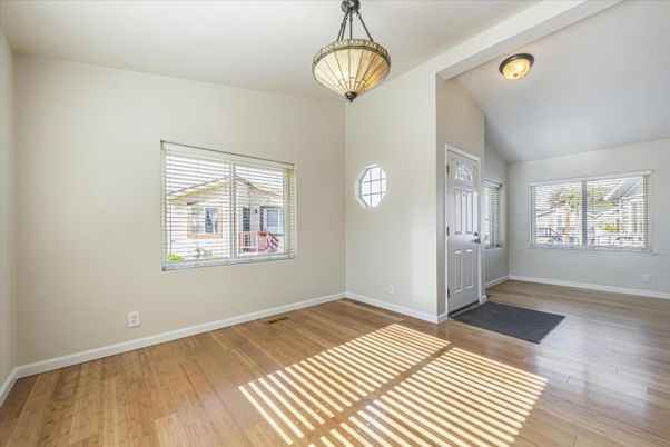 Interior, Pendant Lights, Wood Texture Flooring