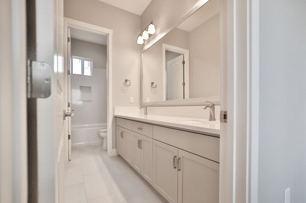Bathroom, Dual Sink Vanities, Interior