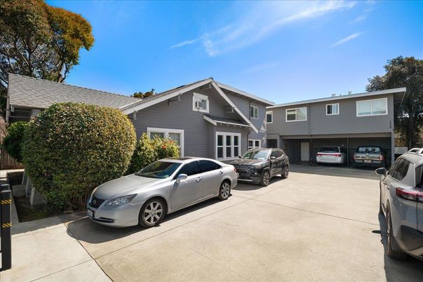 Exterior, Facade, American Craftsman