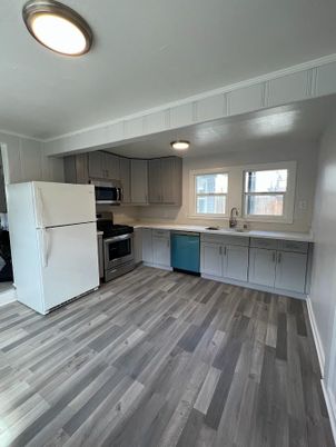Interior, Kitchen, Stainless Steel Appliances, Wood Texture Flooring