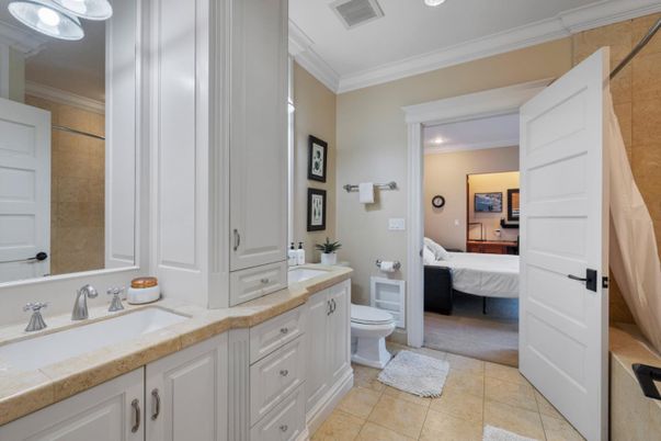 Bathroom, Bedroom, Dual Sink Vanities, Interior, Recessed Lighting