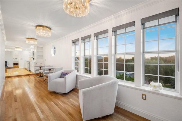 Chandelier, Interior, Wood Texture Flooring