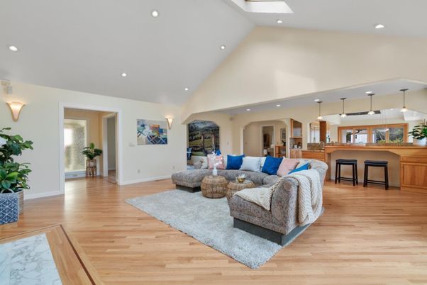 Interior, Kitchen, Living room, Pendant Lights, Recessed Lighting, Wood Texture Flooring