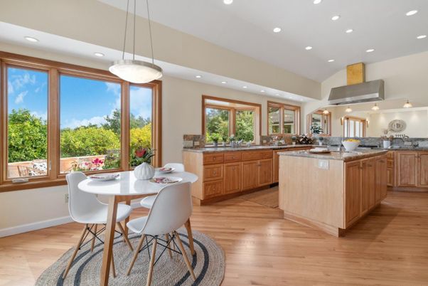 Dining room, Interior, Kitchen, Pendant Lights, Recessed Lighting, Wood Texture Flooring