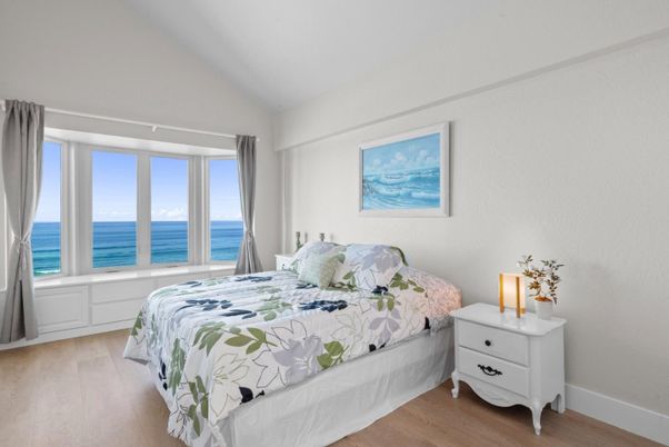 Bedroom, Interior, Water, Wood Texture Flooring