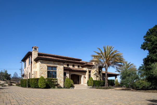 Exterior, Facade, Mediterranean