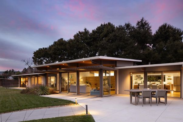 Backyard, Exterior, Facade, Modern