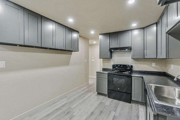 Interior, Kitchen, Recessed Lighting, Wood Texture Flooring