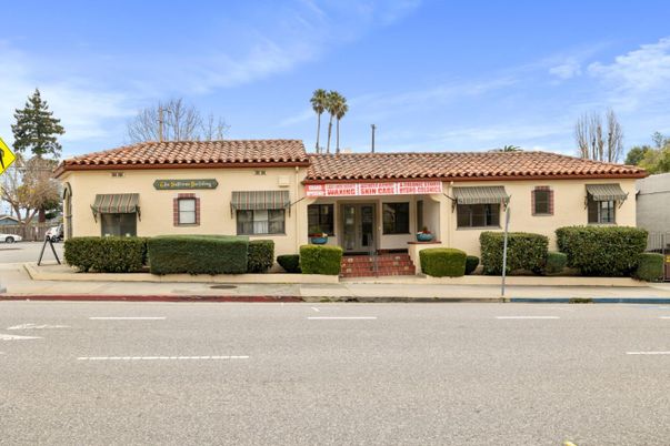 Exterior, Facade, Spanish Mediterranean