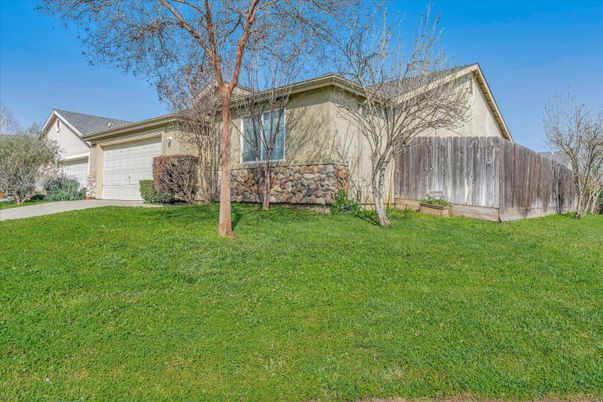 Backyard, Detached Garage, Exterior