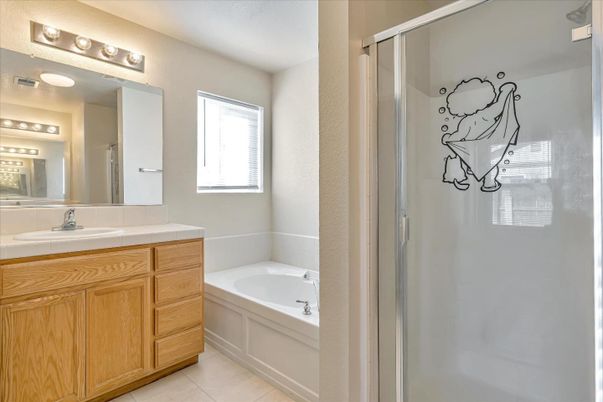 Bathroom, Interior, Tile Countertops