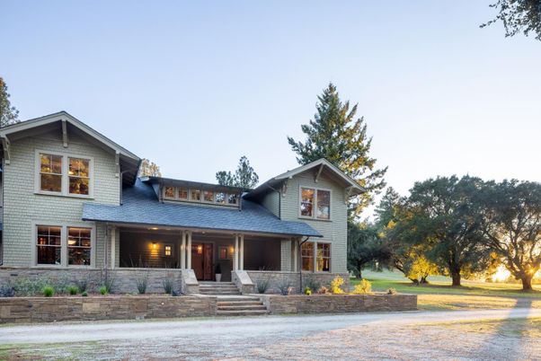 Exterior, Facade, American Craftsman