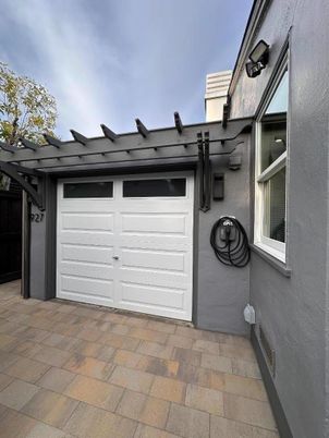 Detached Garage, Exterior