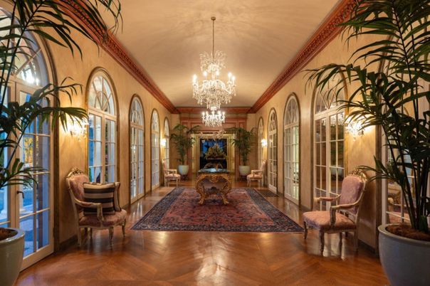 Chandelier, Interior, Wood Texture Flooring
