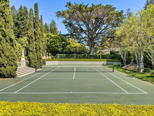 Exterior, Tennis Courts