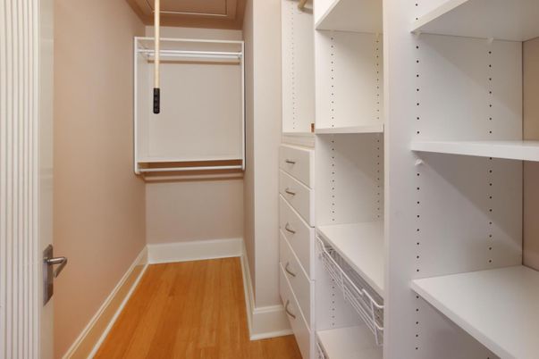 Interior, Walk-in Closets, Wood Texture Flooring