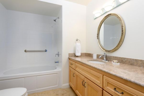 Bathroom, Dual Sink Vanities, Interior