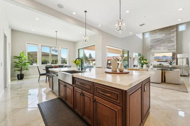 Chandelier, Dining room, Interior, Kitchen, Living room, Recessed Lighting