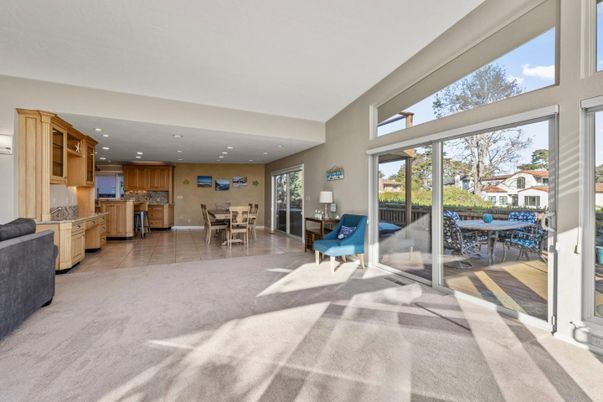 Dining room, Interior, Kitchen, Recessed Lighting