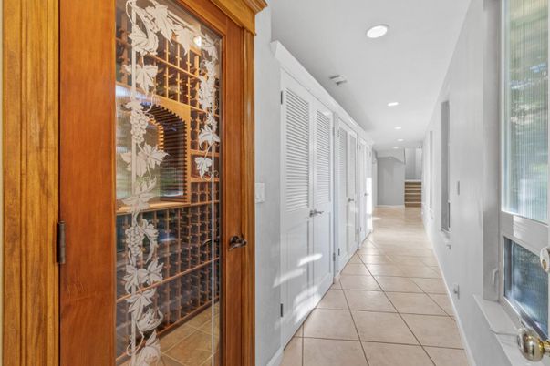Interior, Recessed Lighting, Wine Storage