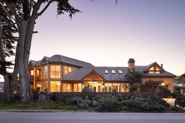 Exterior, Facade, Tudor Revival