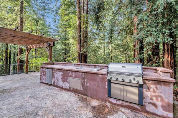 Exterior, Hot Tub