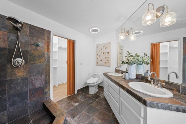 Bathroom, Dual Sink Vanities, Interior