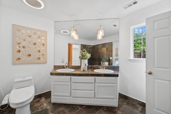 Bathroom, Dual Sink Vanities, Interior