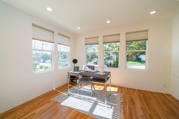 Home Office, Interior, Recessed Lighting, Wood Texture Flooring