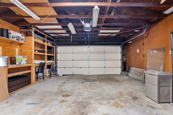Garage, Interior, Wooden Beams, Wooden Walls